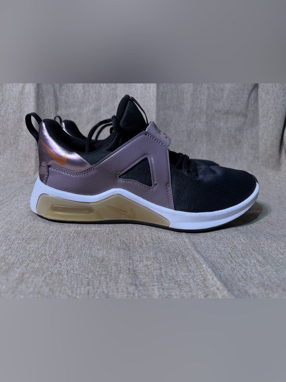 Nike Air Max Bella TR 5 Premium Dark Grey Metallic Copper Women's Size 7.5